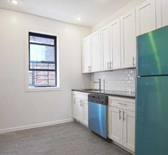 184 Nagle Ave-Unit -3-G in New York, NY - Building Photo - Building Photo