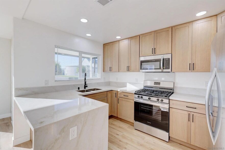 503 Prescott Ave in El Cajon, CA - Foto de edificio