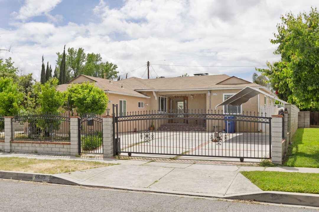 6639 Melvin Ave in Los Angeles, CA - Building Photo