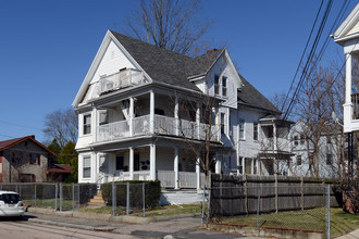 225 Spring St in Brockton, MA - Building Photo - Building Photo