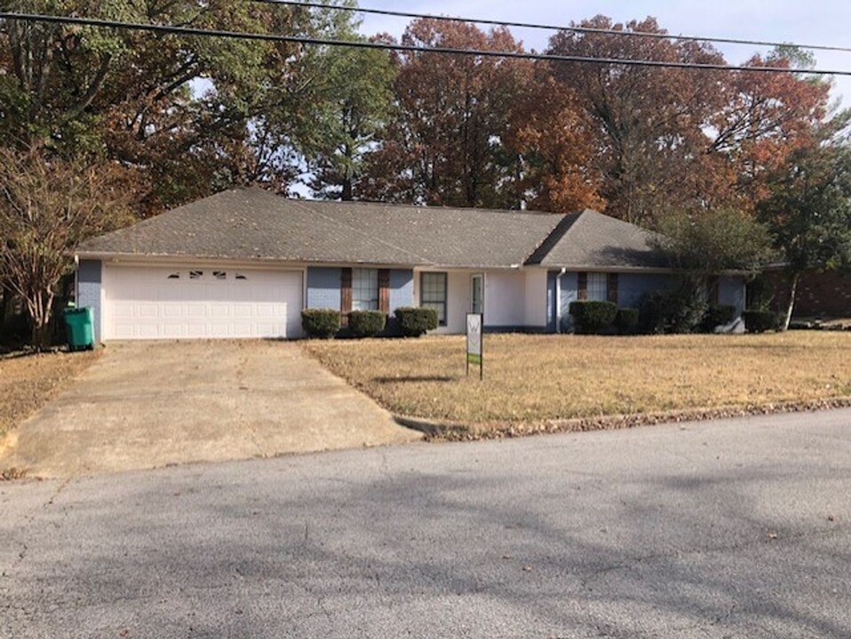 914 Poplarville St in Tupelo, MS - Building Photo