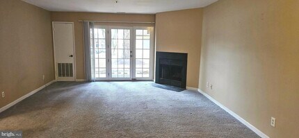 4906 Columbia Rd in Columbia, MD - Foto de edificio - Building Photo