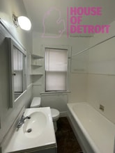 5061 Hillsboro St in Detroit, MI - Building Photo - Building Photo