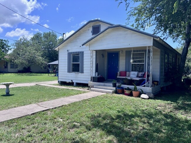property at 708 W Stamper St