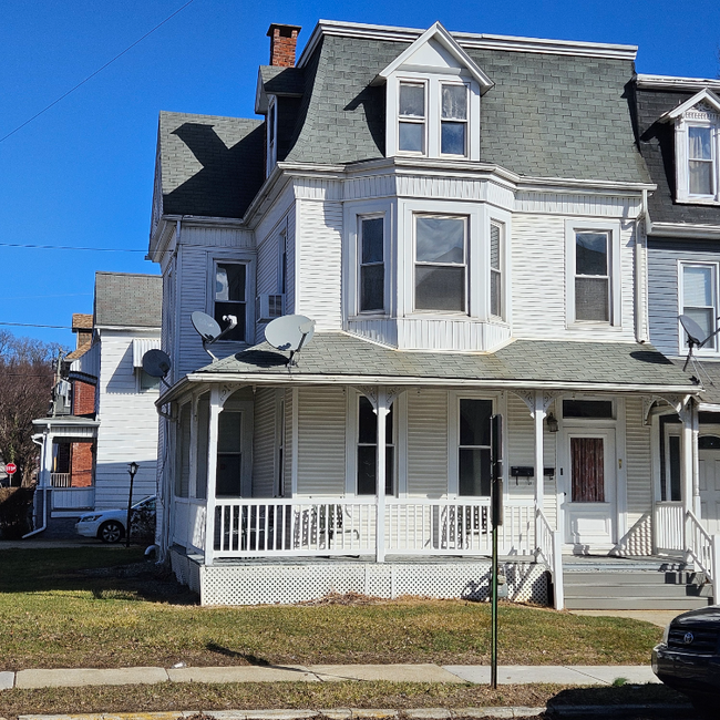 property at 279 N Hartley St