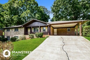 1277 Scenic Way SW in Lilburn, GA - Building Photo