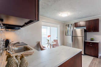 The Lawrence Apartments in Greenbelt, MD - Building Photo - Interior Photo