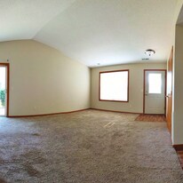 1560 Gunston Dr in New Richmond, WI - Building Photo