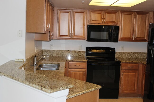 property at 1700 Crestwood Ct S