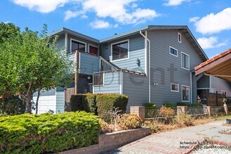 740 Hollyhock Dr in San Leandro, CA - Building Photo - Building Photo