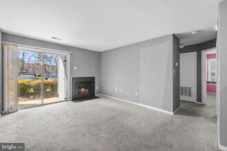 8630 Beekman Pl in Alexandria, VA - Building Photo - Building Photo