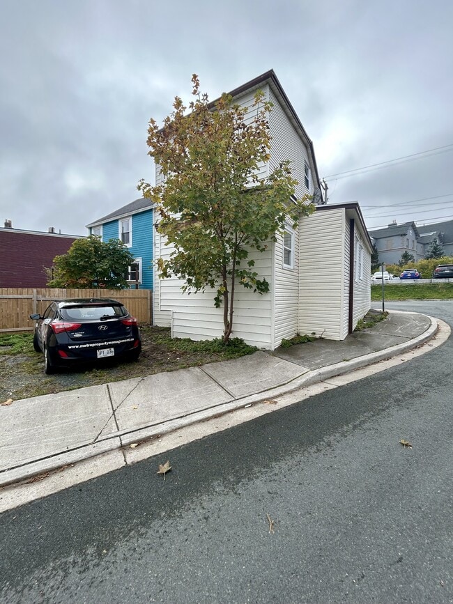 34 Barnes Rd in St John's, NL - Building Photo - Building Photo