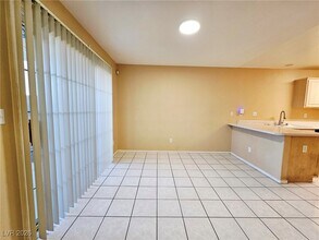 10108 Rising Tree St in Las Vegas, NV - Building Photo - Building Photo