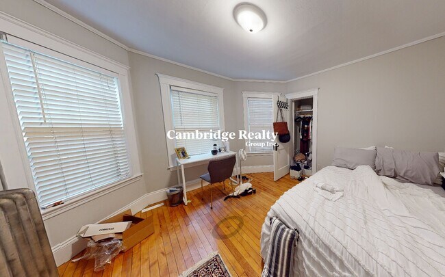 11 Story St, Unit 3T in Cambridge, MA - Foto de edificio - Building Photo
