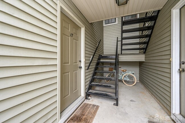 17 Chelmsford Ct in Evesham, NJ - Foto de edificio - Building Photo