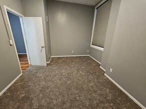 300 S 16th St, Unit 703 in Omaha, NE - Building Photo - Building Photo