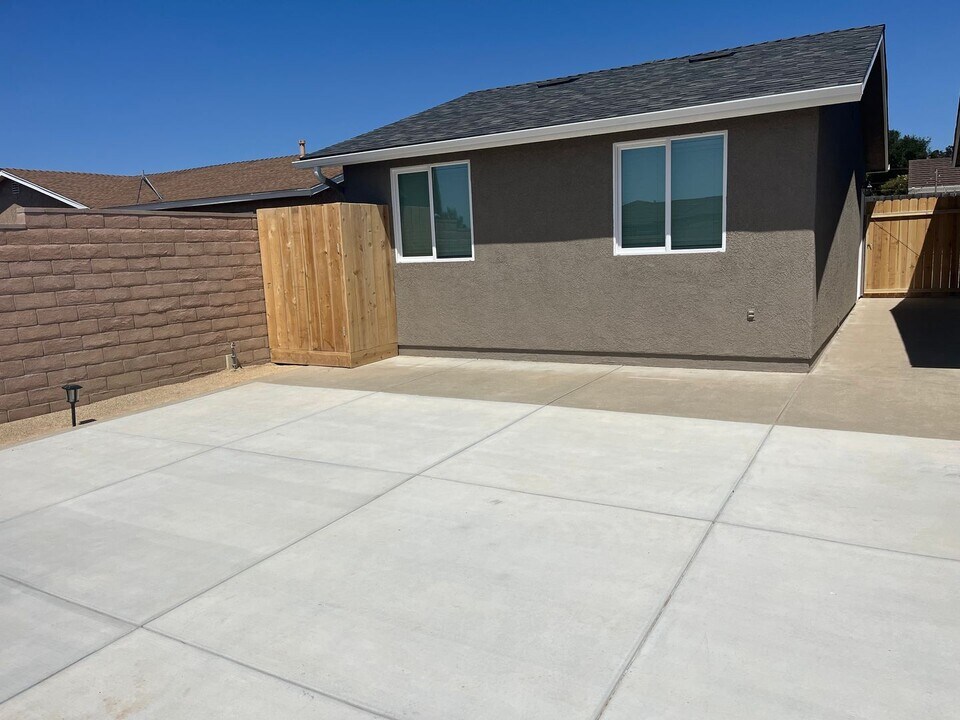357 Crescent Ave in Santa Maria, CA - Building Photo