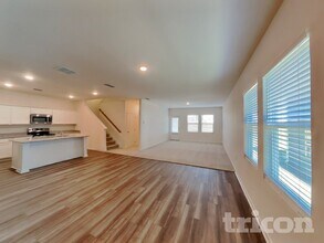 306 Nasturtium Wy in La Vergne, TN - Foto de edificio - Building Photo