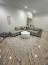 4938 SW 33rd Way in Fort Lauderdale, FL - Building Photo - Building Photo