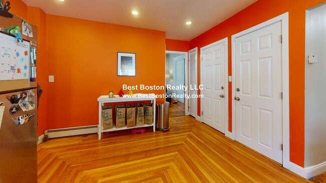 15 Henry St in Medford, MA - Building Photo - Building Photo