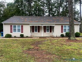 20811 Shaker Dr in Petersburg, VA - Building Photo