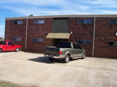 B&B Apartments in Mount Pleasant, TX - Building Photo - Building Photo