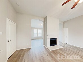 2106 Rose May Dr in Forney, TX - Building Photo - Building Photo