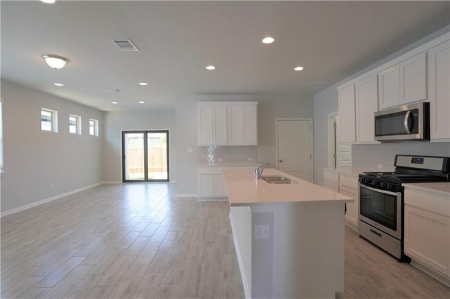 2600 Pecan Island Dr in Leander, TX - Foto de edificio - Building Photo