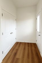 4235 Kinglet Dr NW in Edmonton, AB - Building Photo - Building Photo