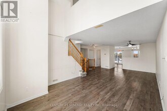 280 Tivoli Private in Ottawa, ON - Building Photo - Building Photo