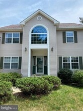 50 Willow Ave in Franklin Township, NJ - Building Photo - Building Photo