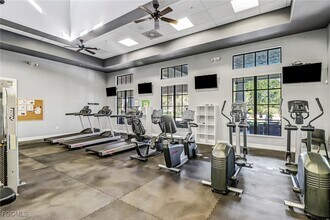12500 Fairmont Dr in Ft. Myers, FL - Building Photo - Building Photo