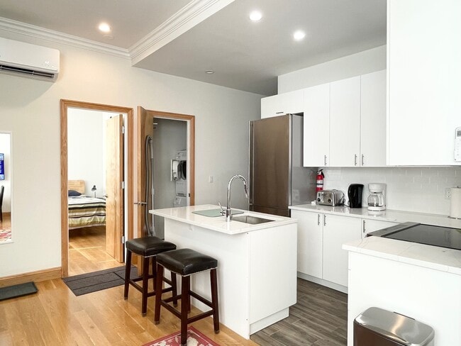 6323 Forest Ave, Unit 1