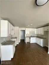 2424 Linhart Ave in Ft. Myers, FL - Building Photo - Building Photo