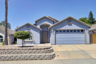 953 Portside Cir in Roseville, CA - Building Photo