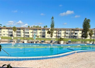 2820 NE 201st Terrace in Aventura, FL - Building Photo - Building Photo