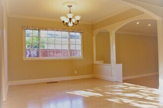 360 Grunion Ct in Foster City, CA - Building Photo - Building Photo