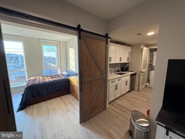 1805 N Howard St in Philadelphia, PA - Building Photo - Building Photo