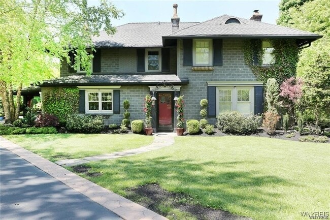 property at 72 N Long St