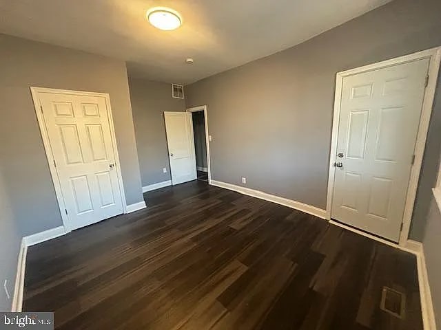 1300 N Kenwood Ave in Baltimore, MD - Foto de edificio - Building Photo