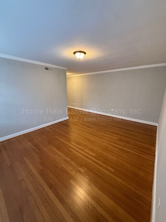 803 W End Blvd in Winston-Salem, NC - Building Photo - Building Photo