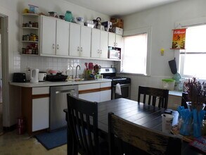 14 Wallingford Rd in Boston, MA - Building Photo - Building Photo