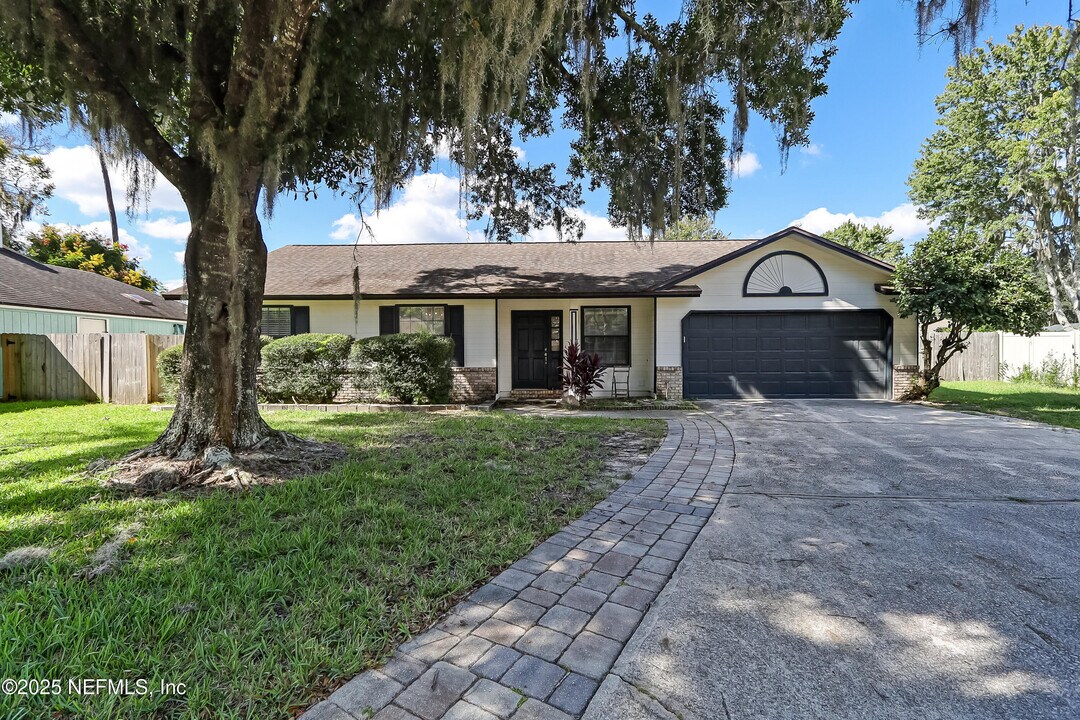 10460 Roxbury Ln in Jacksonville, FL - Building Photo