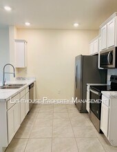 9605 Mira Loma Dr in Jacksonville, FL - Building Photo - Building Photo