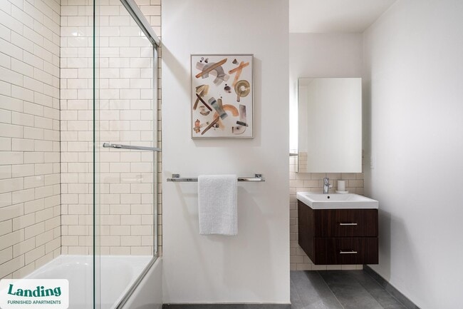 933 McGee St in Kansas City, MO - Foto de edificio - Building Photo