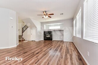 5705 N Lawrence St in North Las Vegas, NV - Building Photo - Building Photo