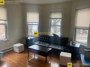 832 Huntington Ave, Unit 2 in Boston, MA - Building Photo - Building Photo