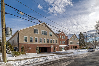 Royal Quarters in Hawthorne, NJ - Building Photo - Building Photo