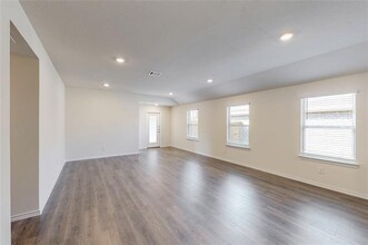 2129 Rosemary Wy in Anna, TX - Foto de edificio - Building Photo