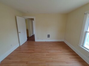 971 Sherman Ave, Unit 1 in New Haven, CT - Building Photo - Building Photo